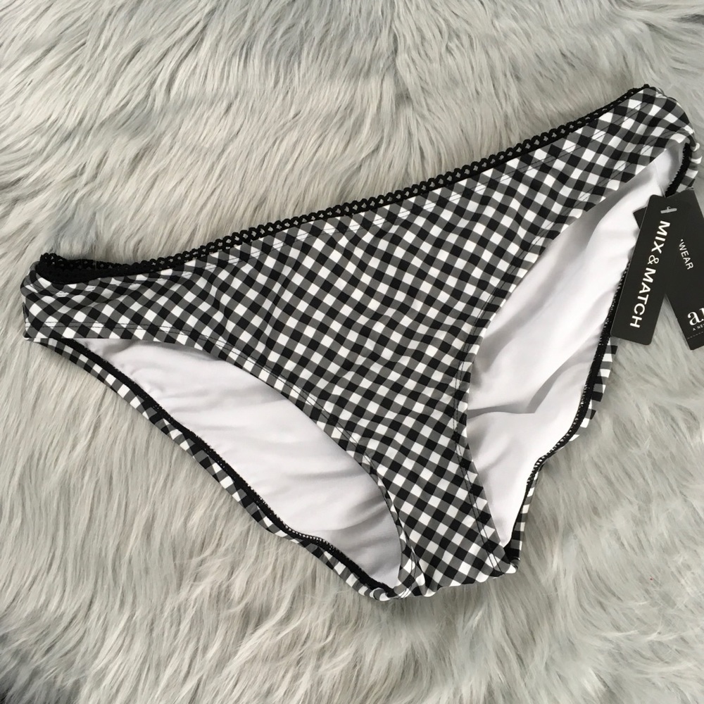 gingham ruched back swimsuit bottoms - Picture 2 of 6